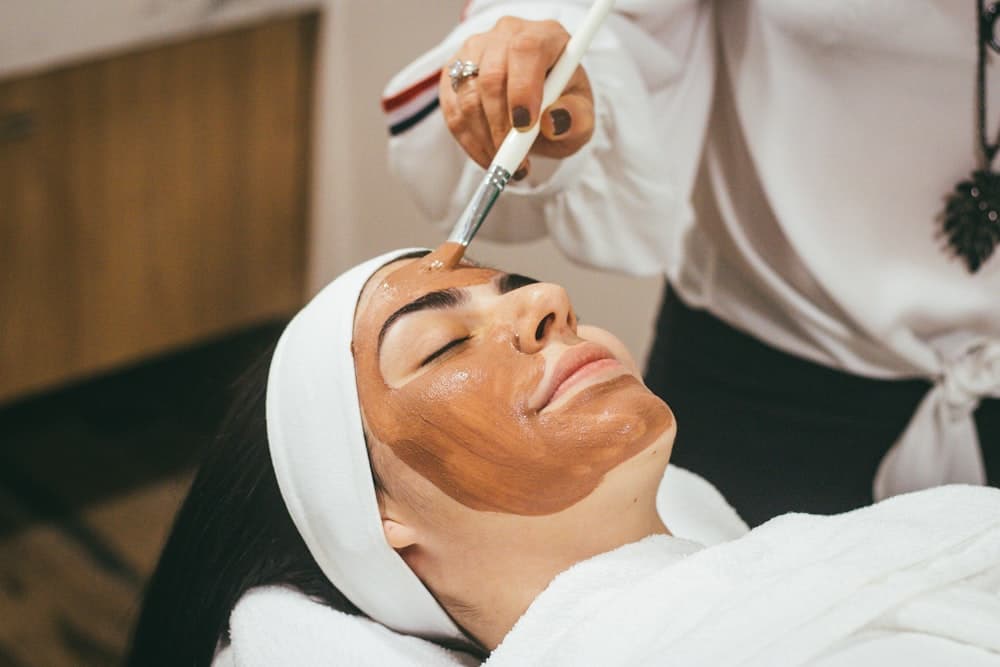 Skin health and metabolic aging care